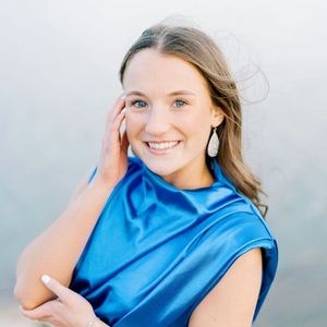 Meet your Posher, Allyssa